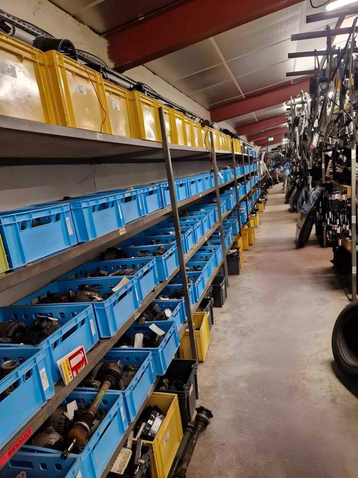 Entrepôt de pièces auto d'occasion, Metz