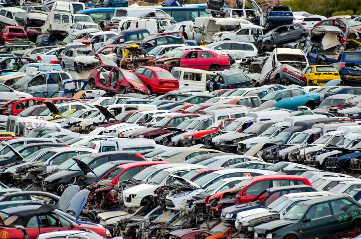 Magasin de pièces détachées auto, Metz